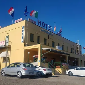 https://hotel-la-candela.emilia-romagnahotels.net